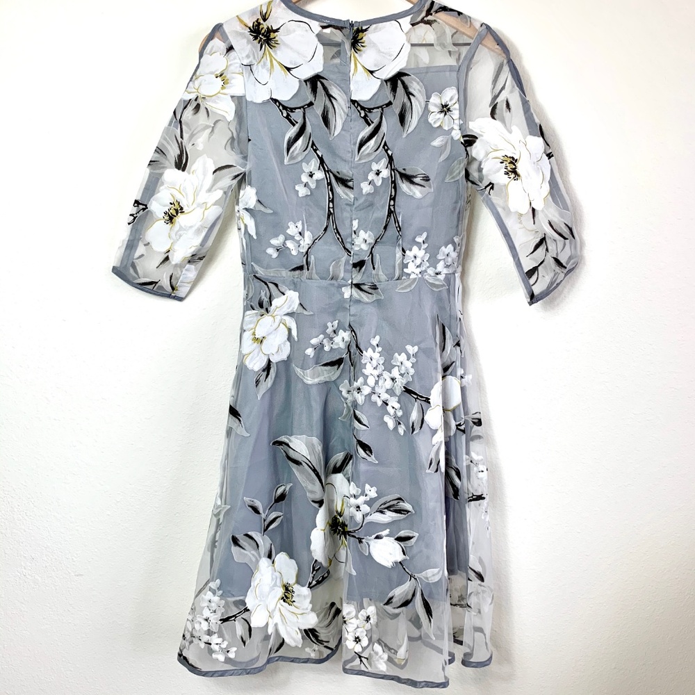 Grey & White Floral Dress - Picture 7 of 7